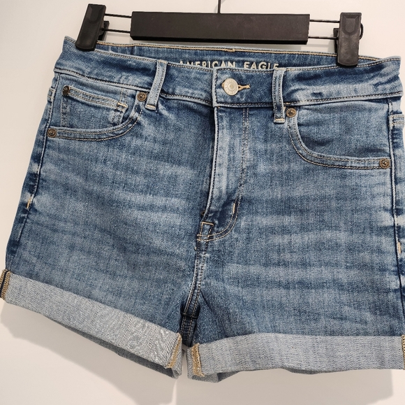 Cute shorts in time for summer - Picture 2 of 2